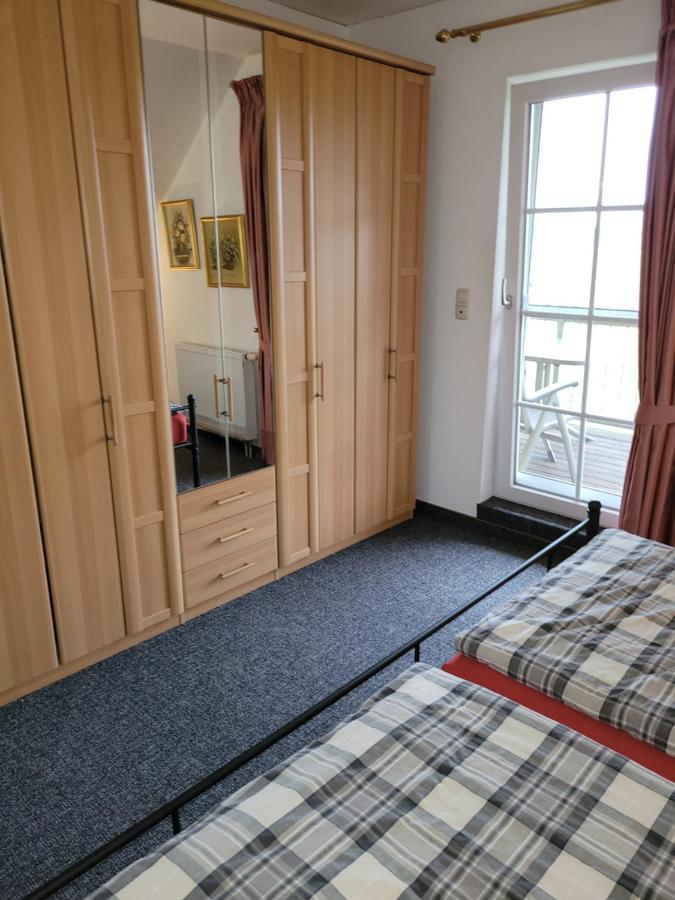 Grosse Ferienwohnung Heiligenstedten Exteriör bild